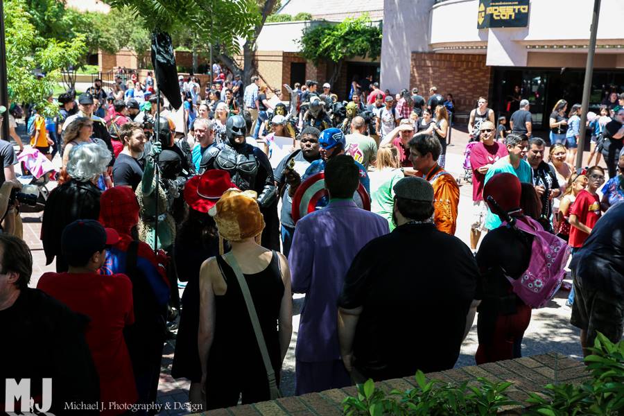 Modesto Con Plaza Gathering